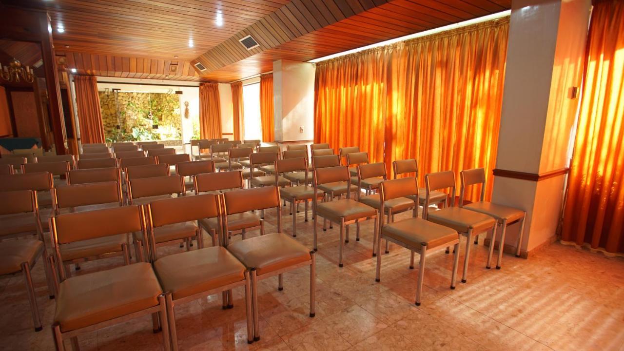 Bachue Hotel 4*