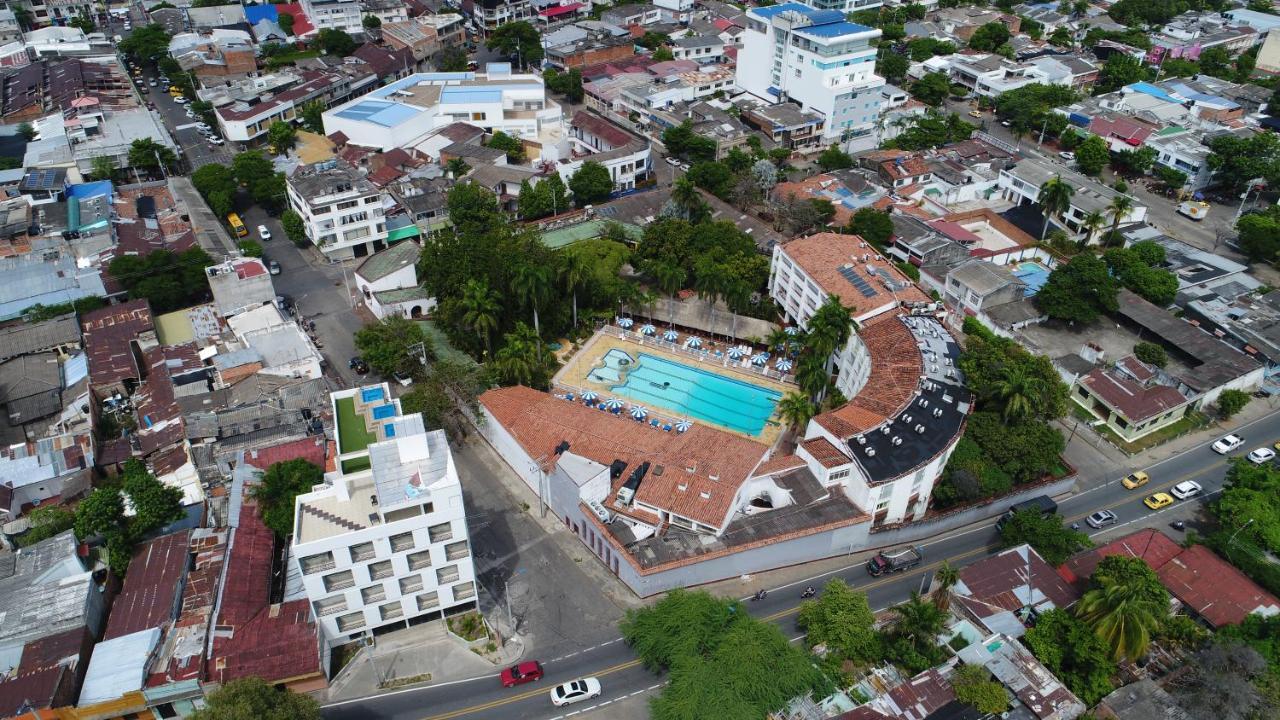 Hotel Bachue 4*